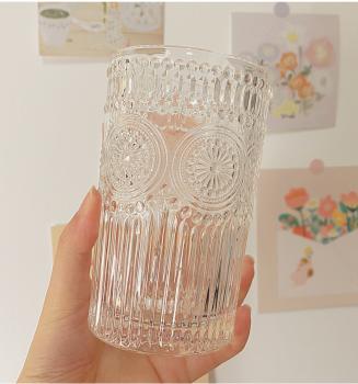 Großhandel B2B Sonnenblumenbecher Muster klarer Glas